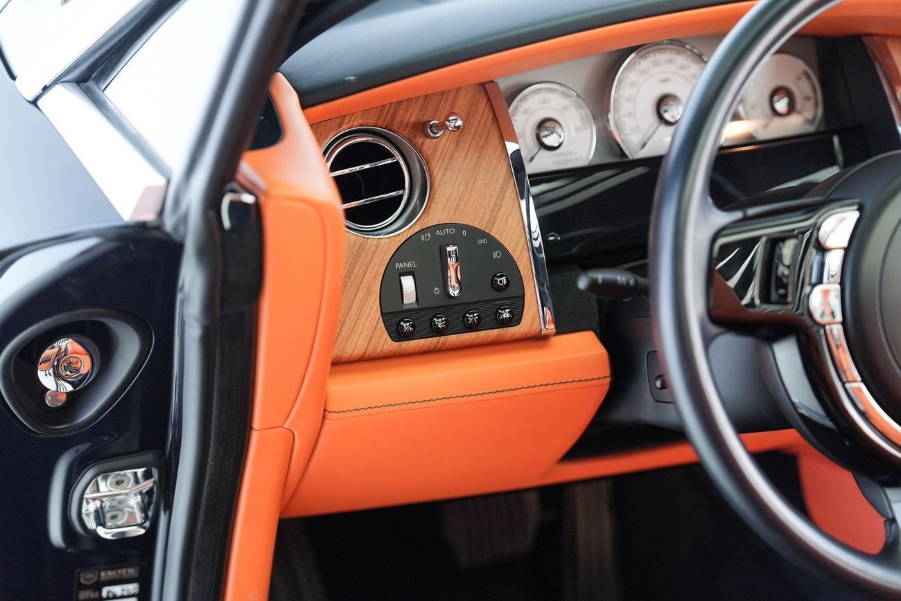 رولز رويس داون Rolls Royce Dawn