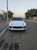 مرسيدس بنز GLB 250 For sale porsche cayenne 2016 full option v6