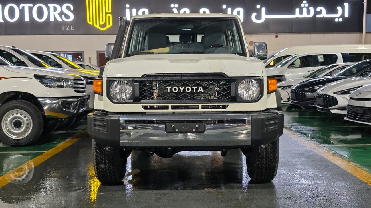 تويوتا لاند كروزر 70 Std 4.0L 4WD