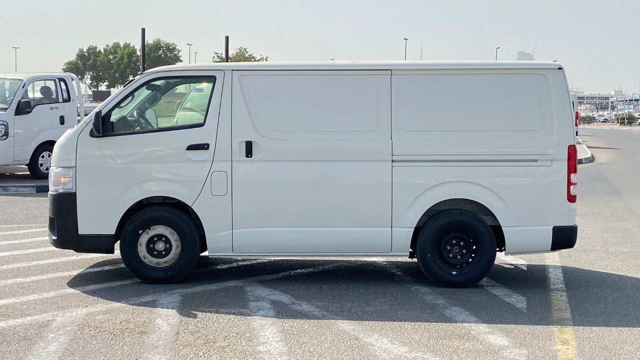 تويوتا هاياس Toyota Hiace 2.5 Diesel M/T Cargo