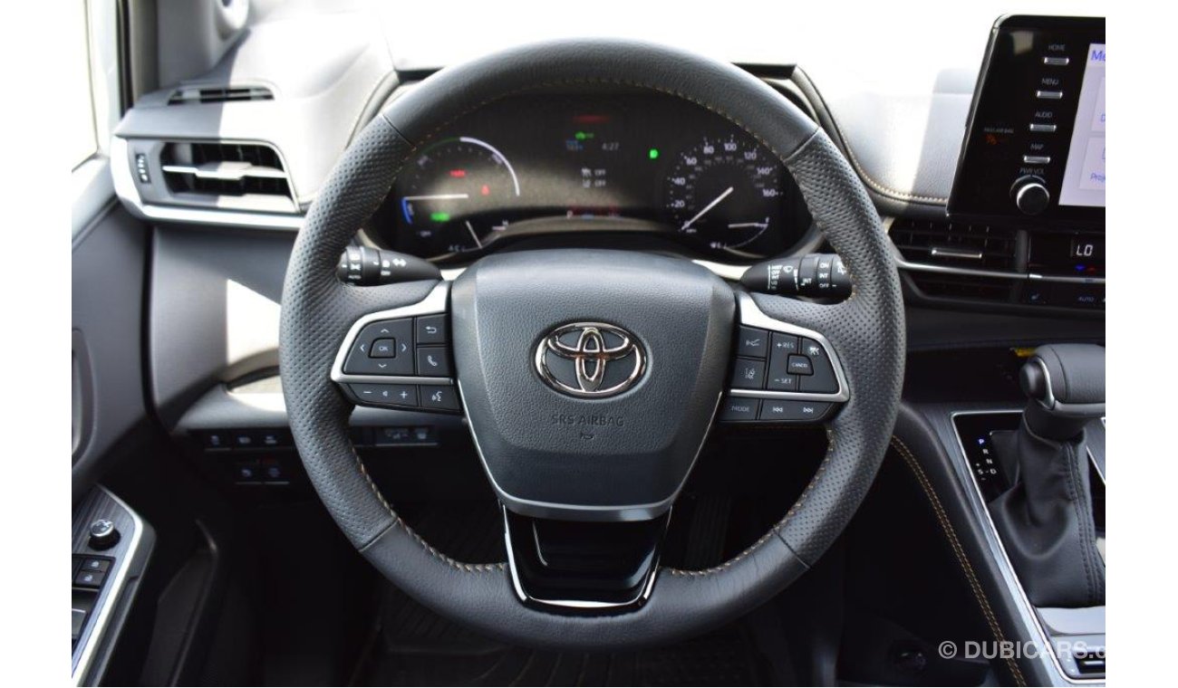 Toyota Sienna XLE Woodland Edition Hybrid 2.5L AWD AT