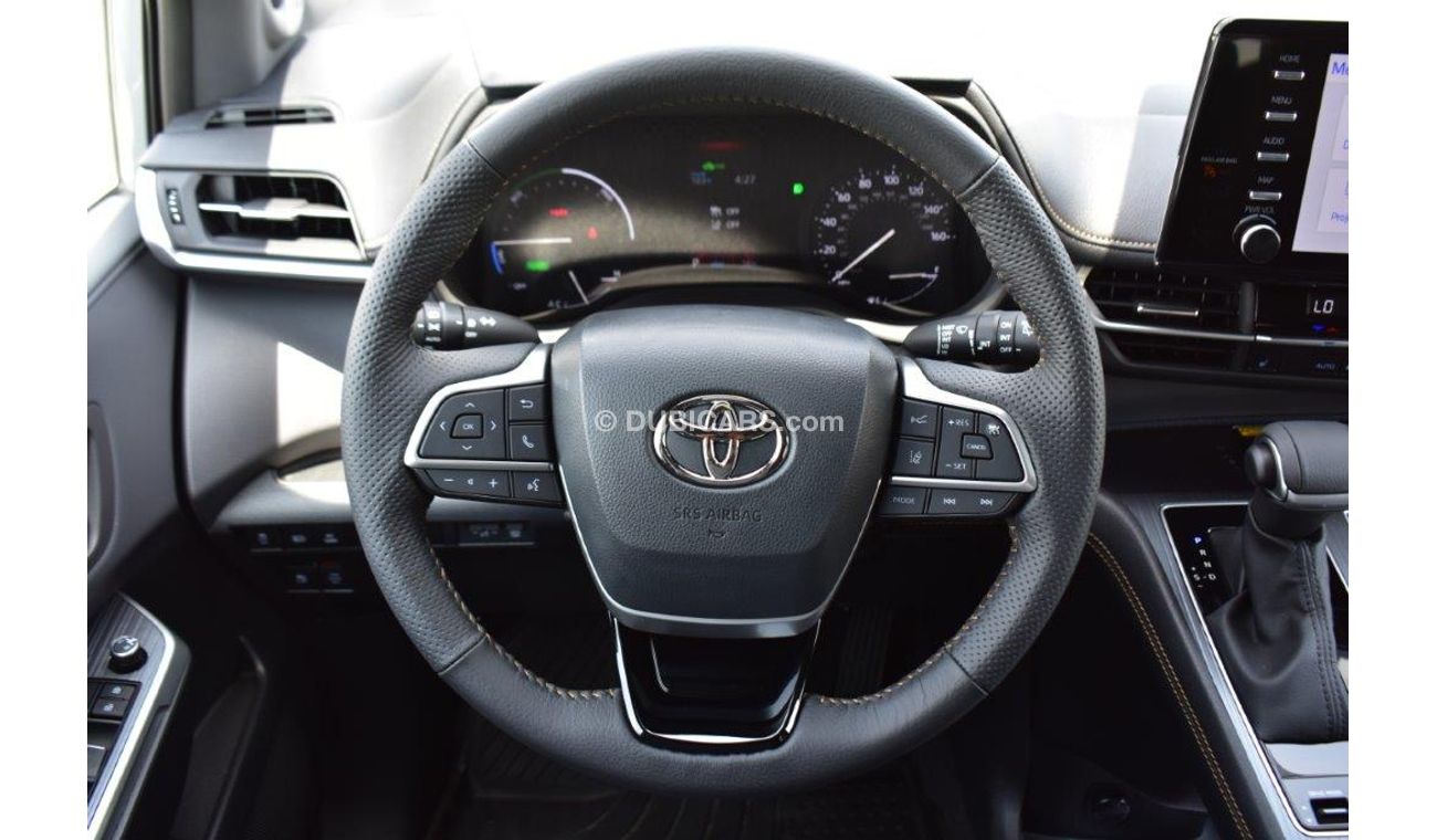 Toyota Sienna XLE Woodland Edition Hybrid 2.5L AWD AT