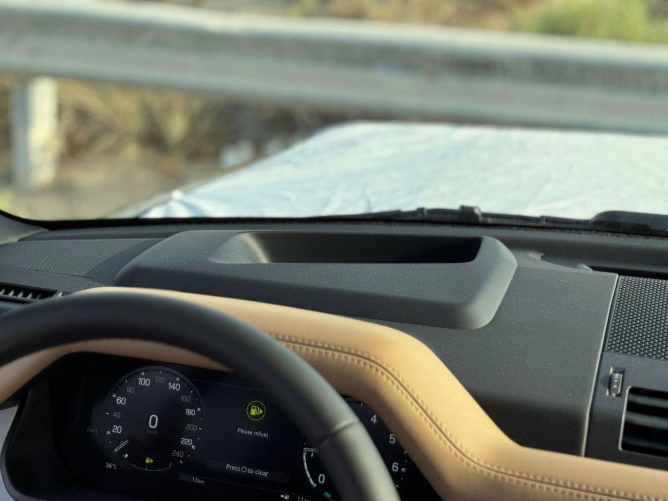 لاند روفر ديفندر Land Rover Defender P400 X-Dynamic SE 2025 2DOORS