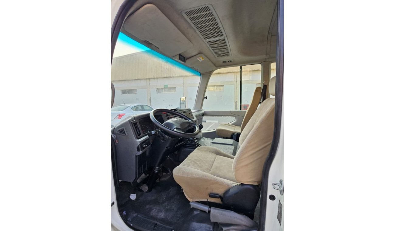 Toyota Coaster 4.2L DIESEL / V8 /  23 Seats / Automatic Door / Dual AC