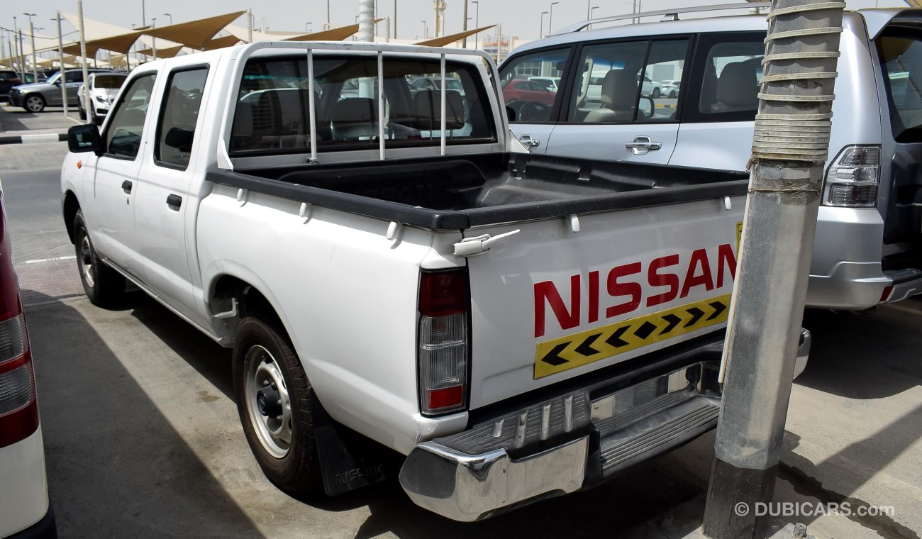 Nissan Pickup 2015 CC No Accident No Paint A Perfect Condition