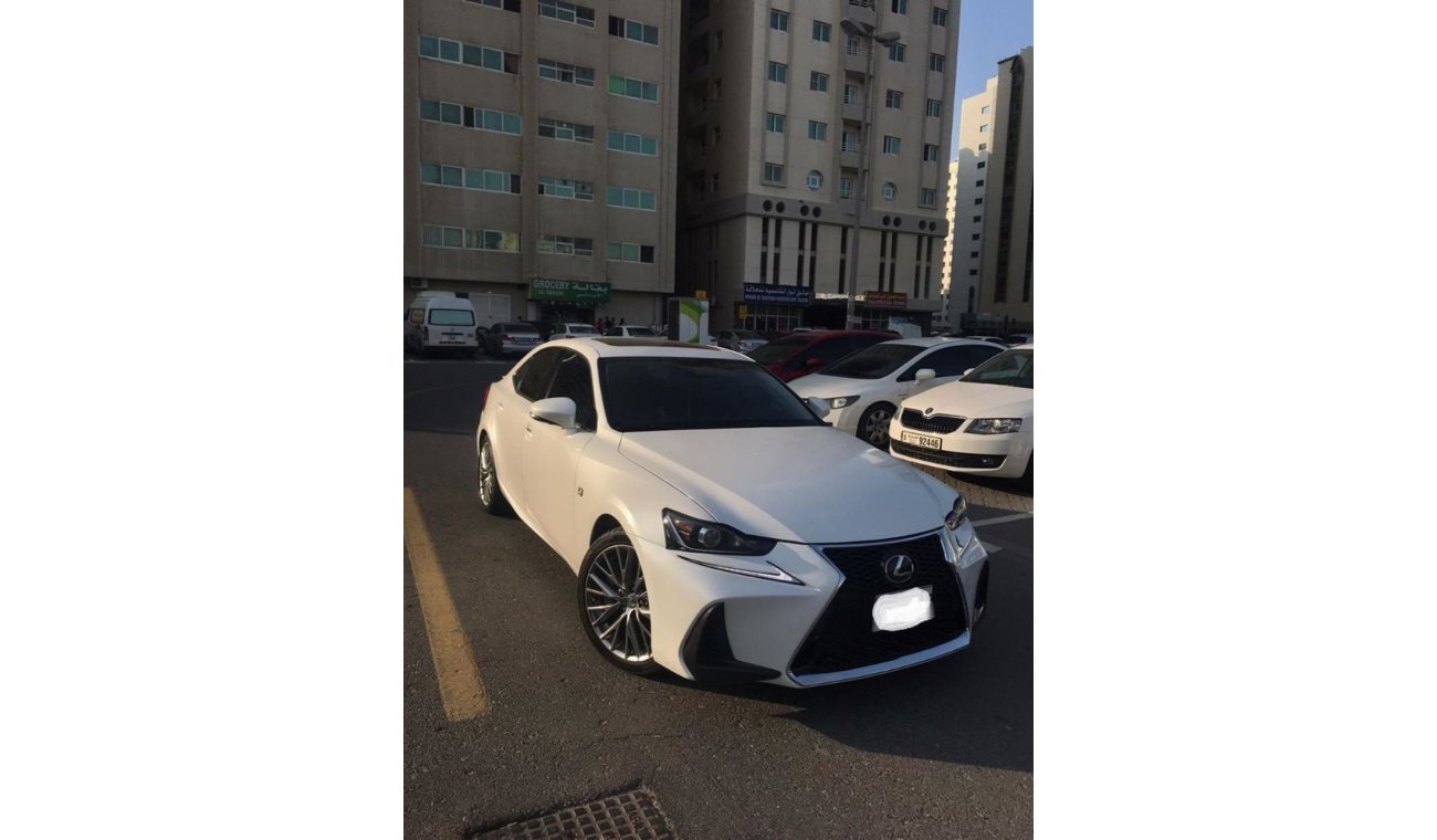 Lexus IS300 LEXUS IS 300 >< F SPORT >< FULL OPTION /// MODEL 2017 /// LOW MILEAGE /// WITH RADAR , LEATHER SEAT 