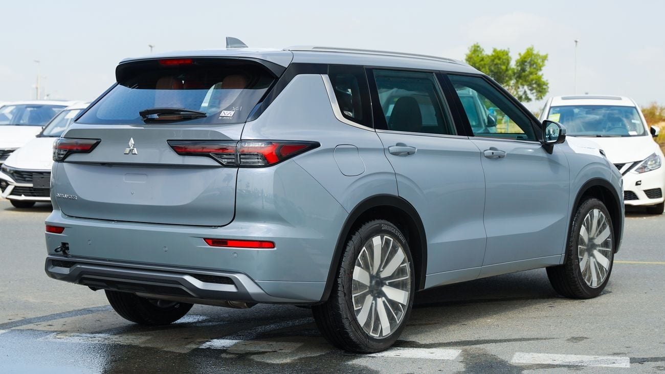 ميتسوبيشي آوتلاندر جديد كليًا 2026 ميتسوبيشي أوتلاندر بريميوم (G09)  2.5 لتر | 7 مقاعد | SUV | مواصفات الخليج | للتصدير