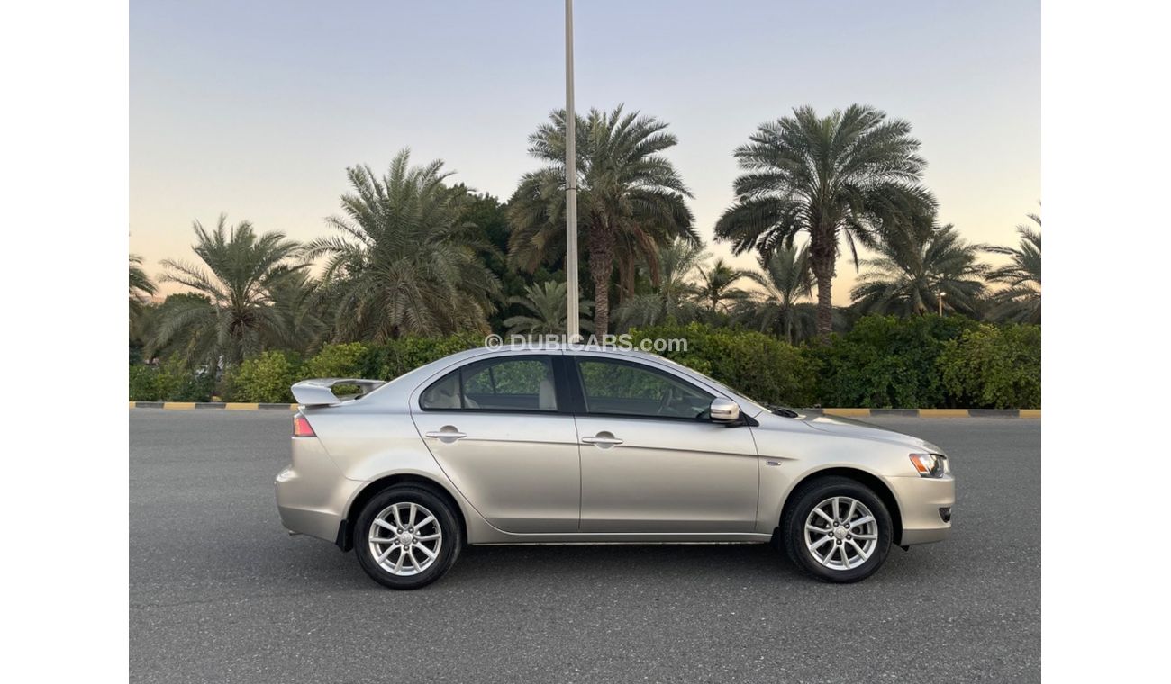 Mitsubishi Lancer GLX High Mitsubishi Lancer 1,6 GCC Model 2016 Sunroof for sale