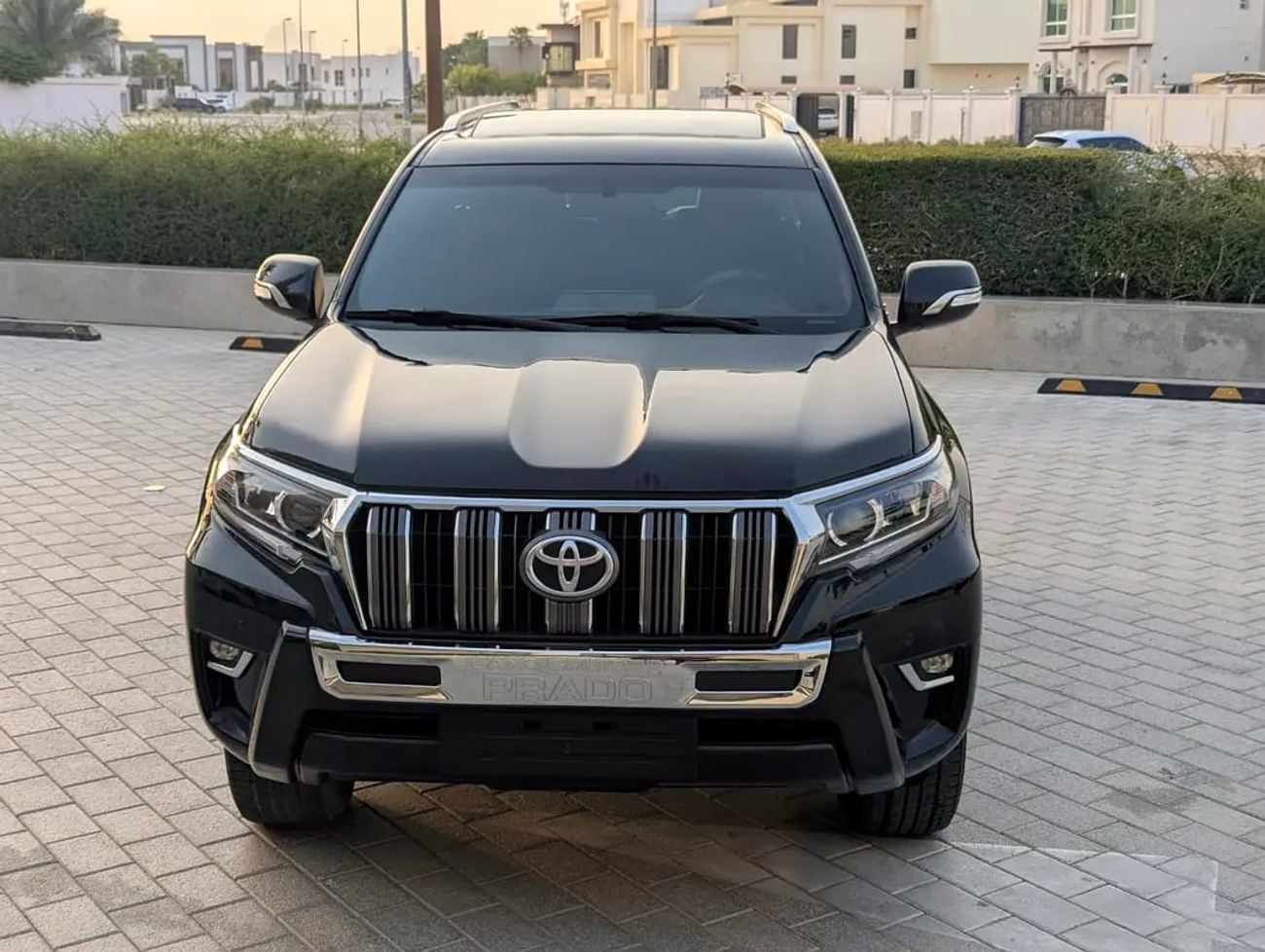 تويوتا برادو VXR V6 4.0L Full Option | GCC Specs | Excellent Condition