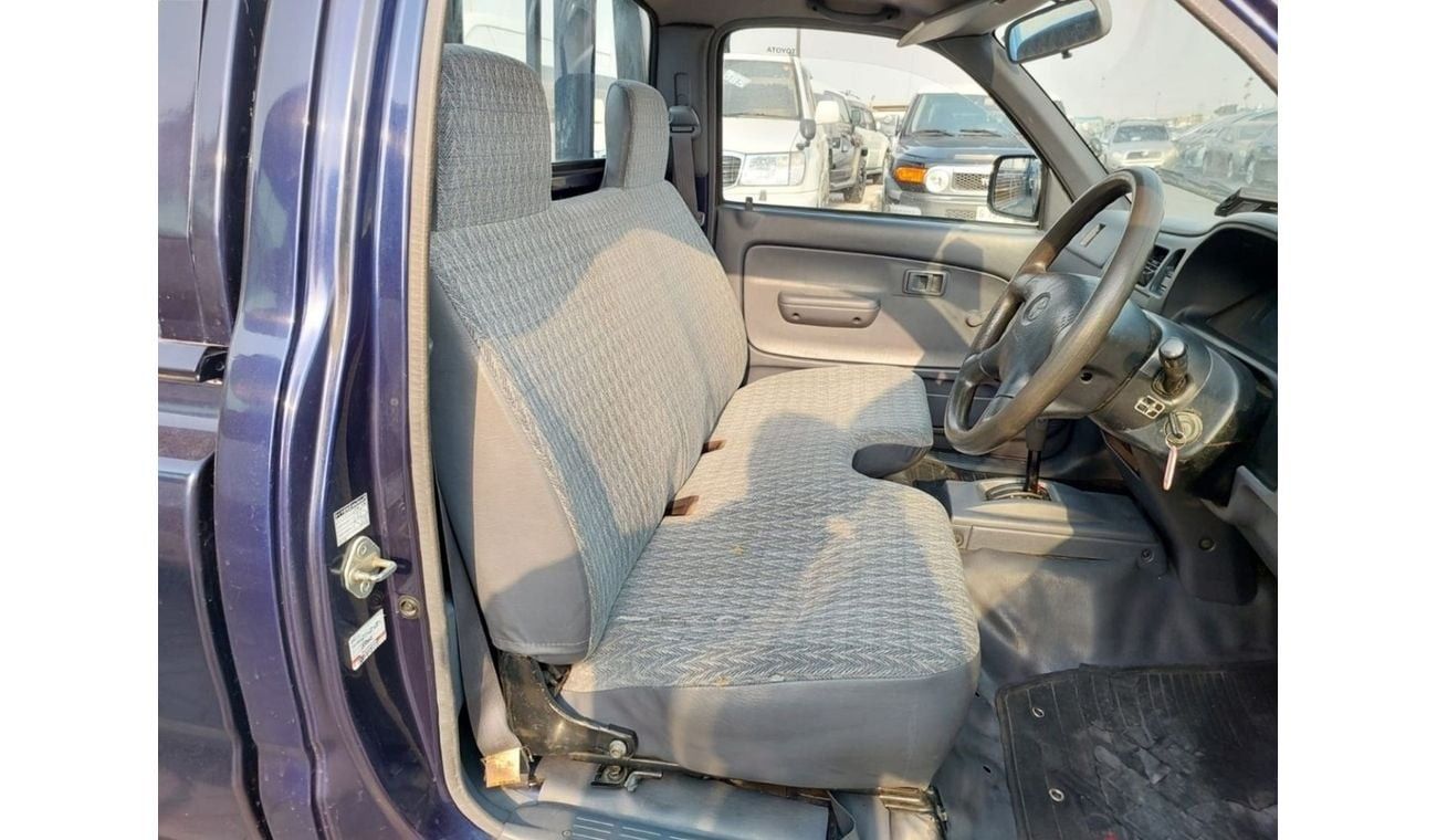 تويوتا هيلوكس TOYOTA HILUX PICK UP RHD 2003 MODEL 2.0 L PETROL AUTOMATIC(PM44912)