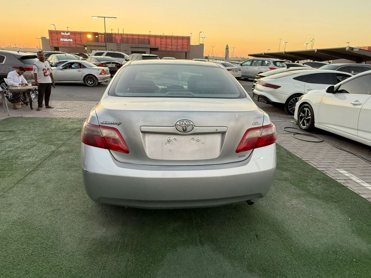 Toyota Camry 4-cylinder, first owner, two original keys