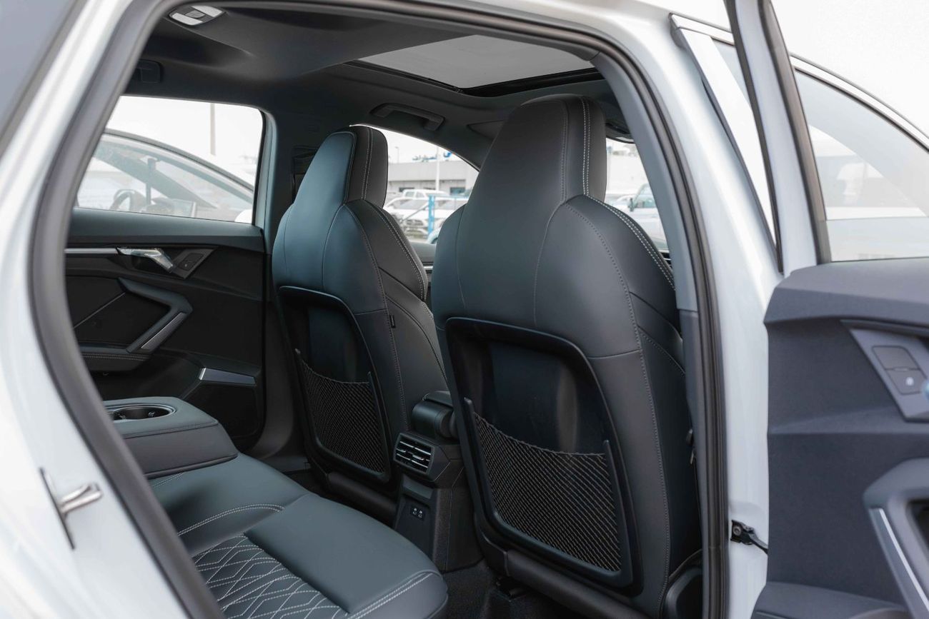 Audi A3 Audi A3 1.5T 35 TFSI S-Tronic Sedan 2025 (White)