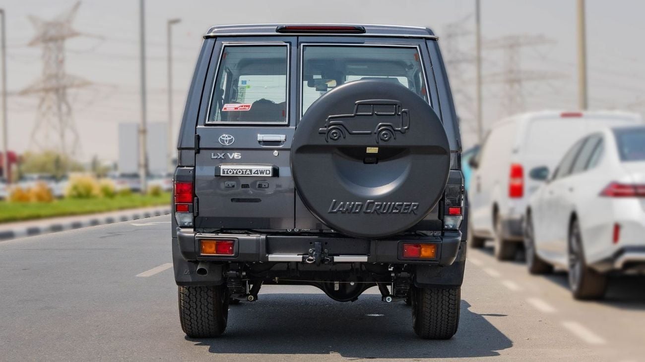تويوتا لاند كروزر 70 2026 Toyota Land Cruiser LC71 4.0L AT Petrol Full Option (Grey-Brown)