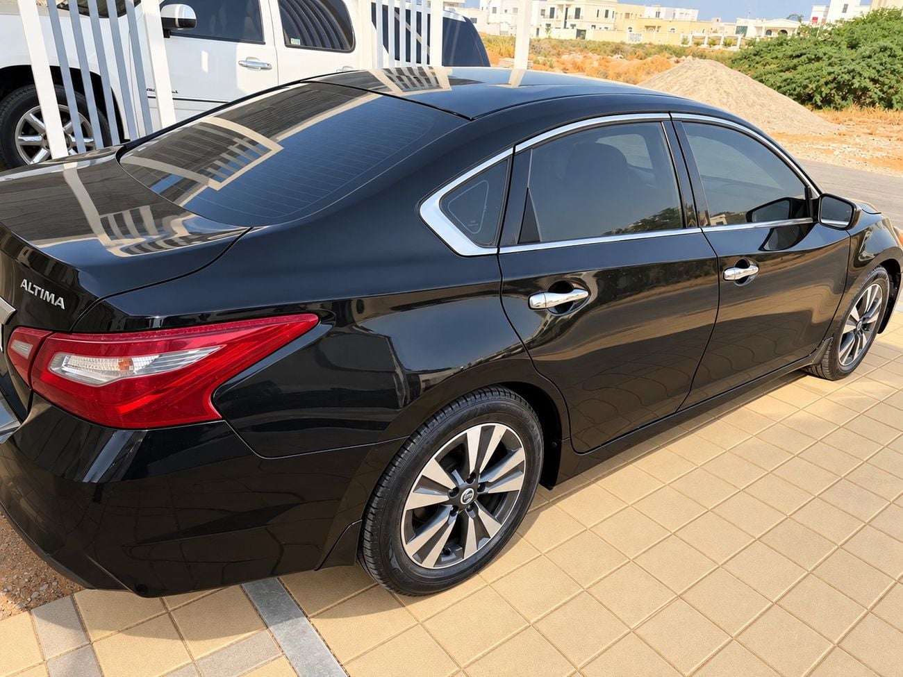 Nissan Altima S