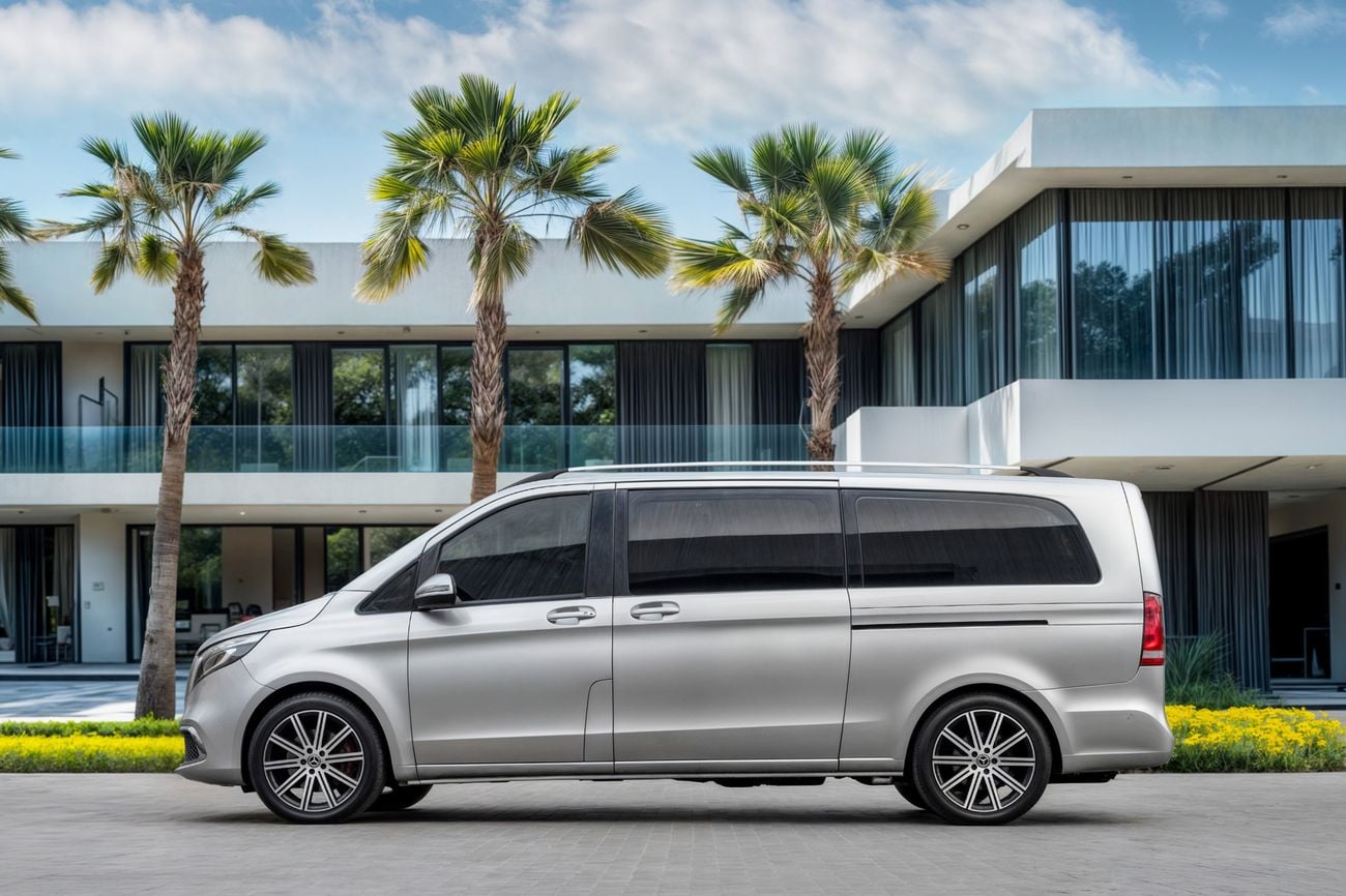 مرسيدس بنز V 250  V 250 | 2,840 P.M | 0% Downpayment | Immaculate Condition!