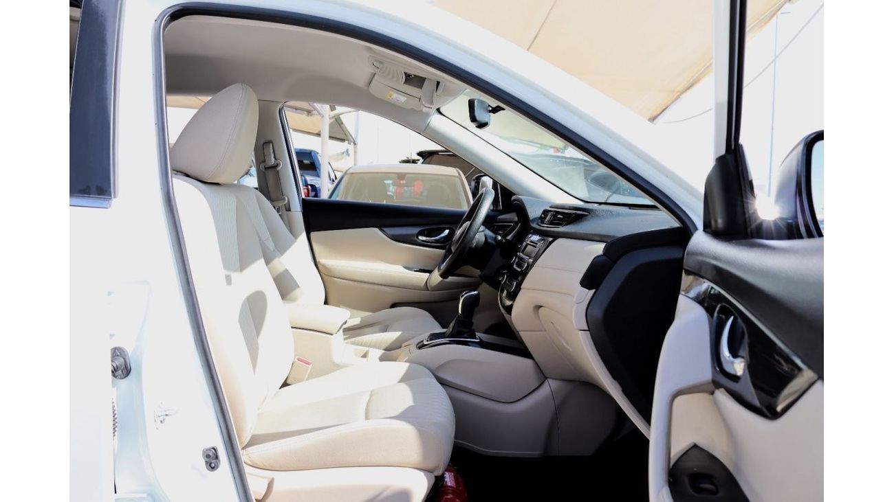 Nissan XTrail ACCIDENTS FREE - GCC - ORIGINAL PAINT - PERFECT CONDITION INSIDE OUT