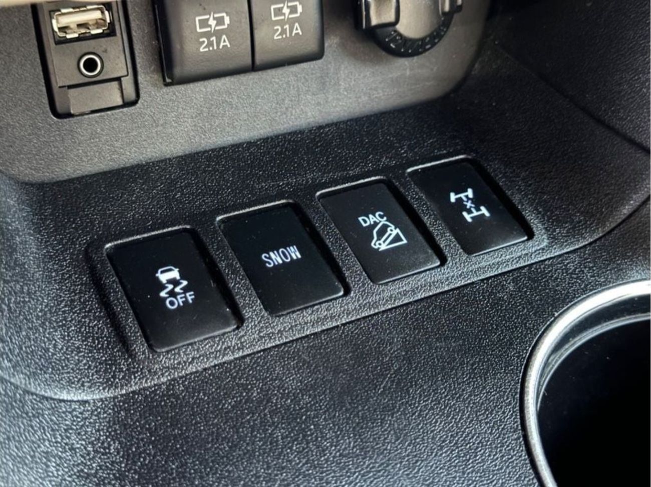 Toyota Highlander 2018 LE 4x4 MID OPTION V6 US SPEC