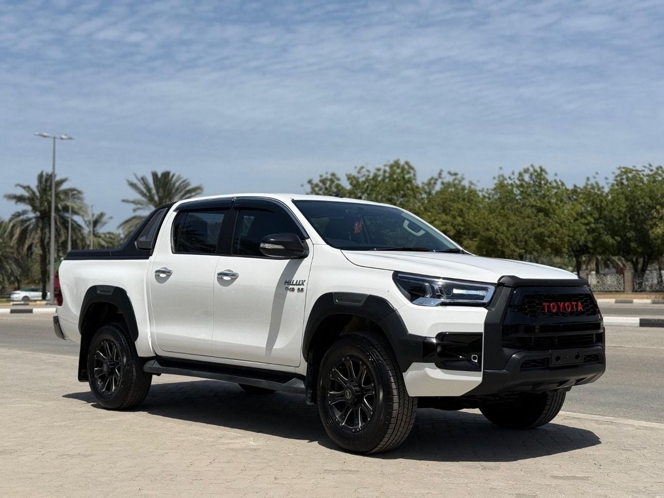 تويوتا هيلوكس SR5 export from Australia