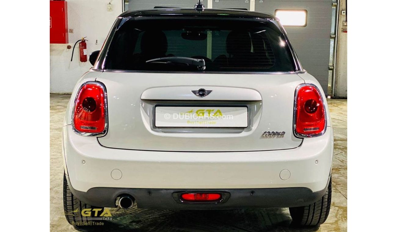 Mini Cooper 2015 Mini Cooper 4-Door, Warranty, Full Mini History, GCC, Low Kms