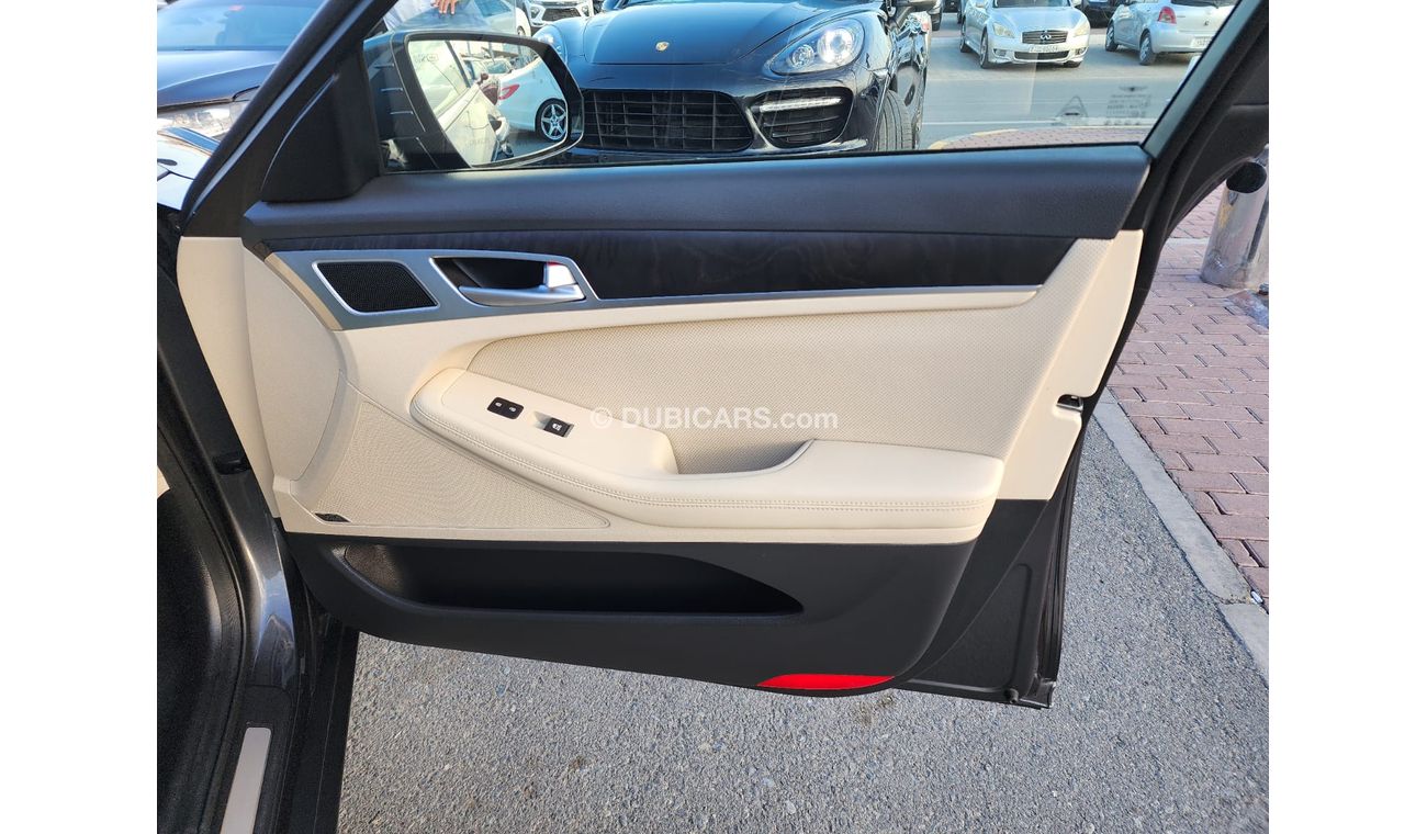 Hyundai Genesis Hyundai Genesis 38_2017_Excellent_Condition _Full option