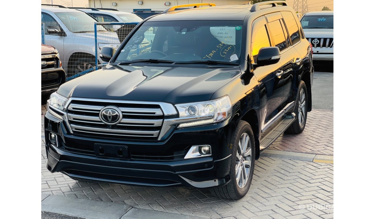 Toyota Land Cruiser Toyota ZX Landcruiser black color petrol Engine from Japan leather electric seats with sunroof full