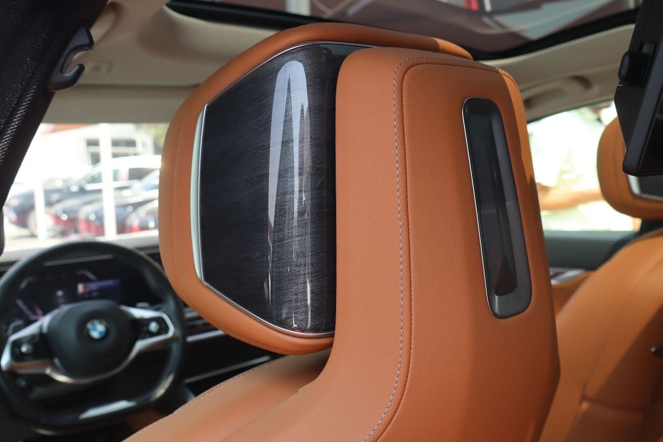 BMW 735i EXCELLENCE