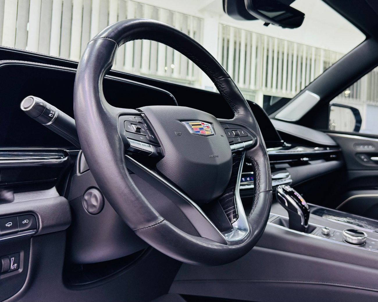 Cadillac Escalade Sport Platinum 6.2L 4WD