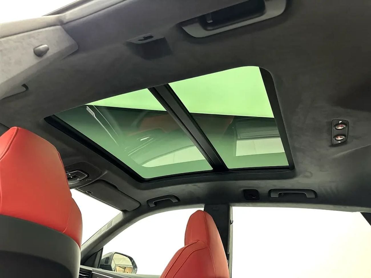 Audi RS Q8 quattro 600hp Black-Red Edition (Ref# 041076)