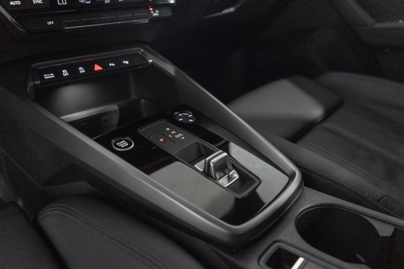 Audi A3 2023 Audi A3 35TFSi S-Line / Full Service History / Audi Warranty & Service Pack