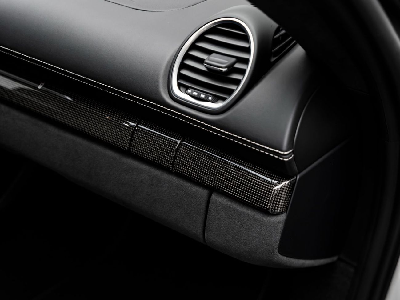 بورش كايمان 718 GTS 4.0L A/T