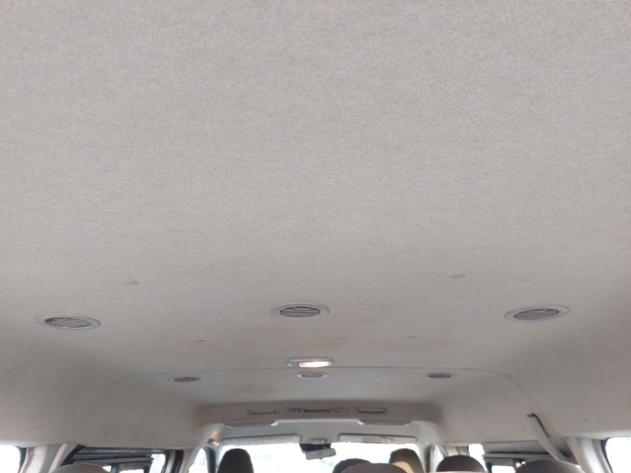 Toyota Hiace TOYOTA HIACE VAN RHD 2017 MODEL 2.7 L PETROL AUTOMATIC(PM28216)