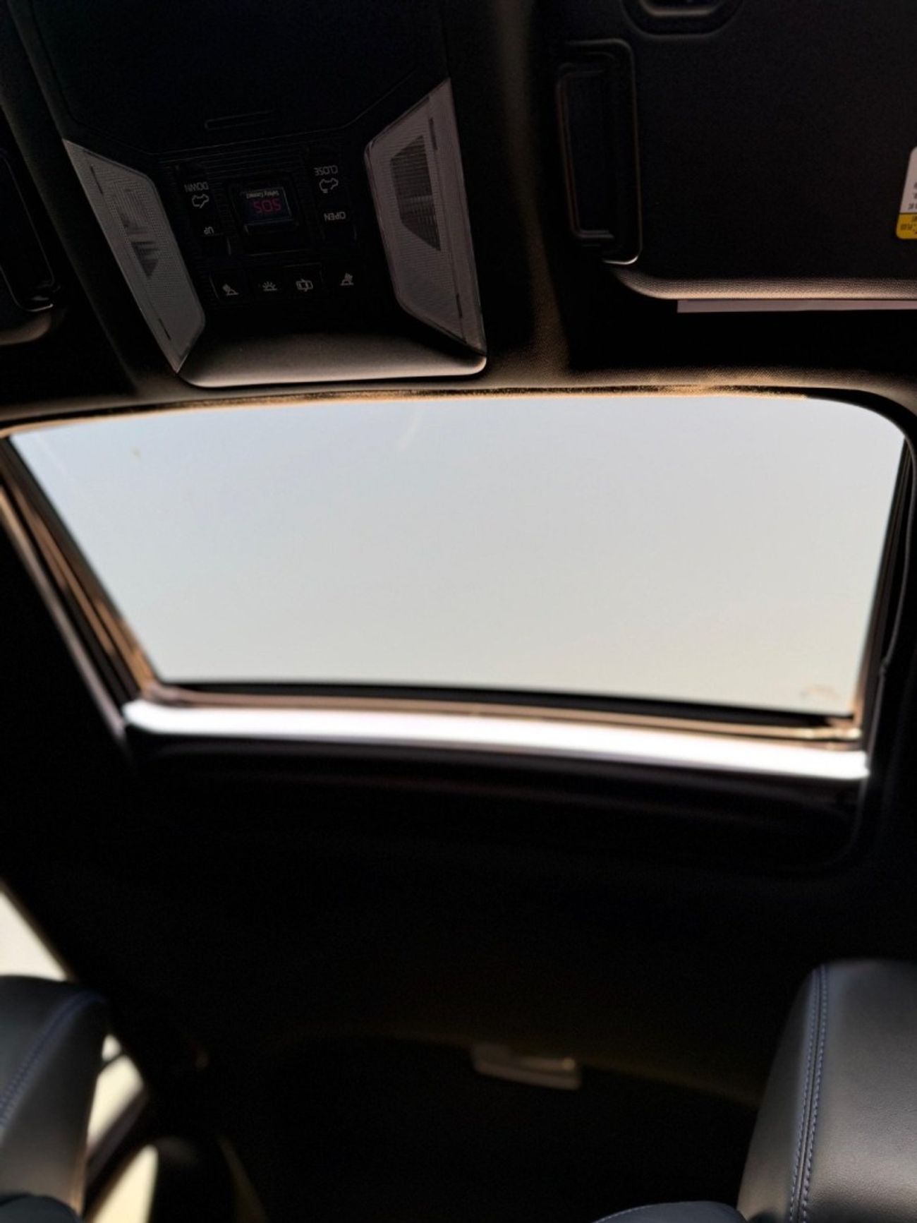 Toyota RAV4 Hybrid XSE Full Option