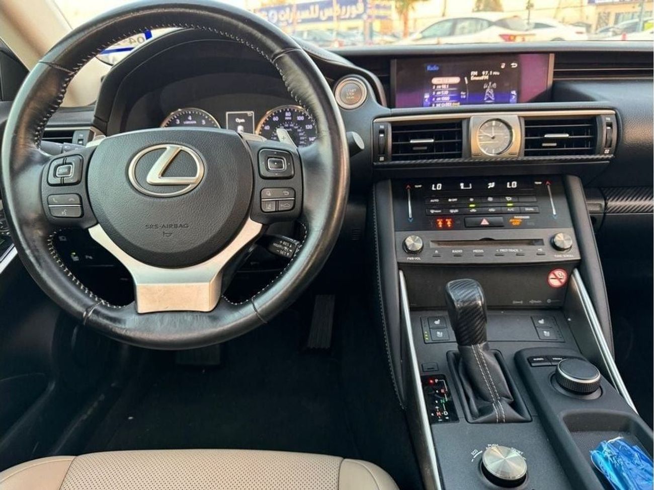 لكزس IS200t 2017 TURBO ENGINE 2.0T V4 NO ACCIDENT USA IMPORTED