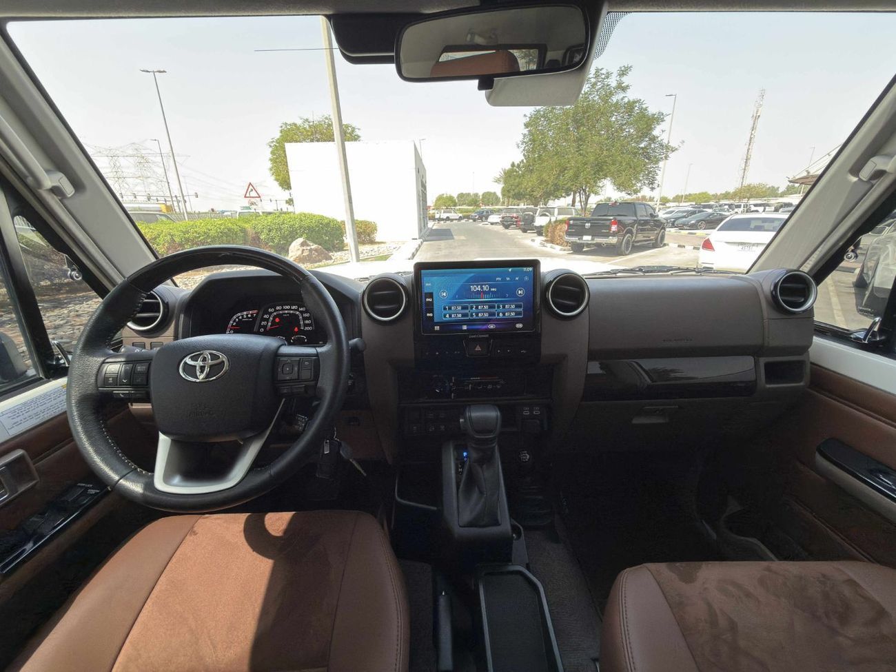 تويوتا لاند كروزر 70 GCC SPEC NEAT AND CLEAN VERY LESS KM