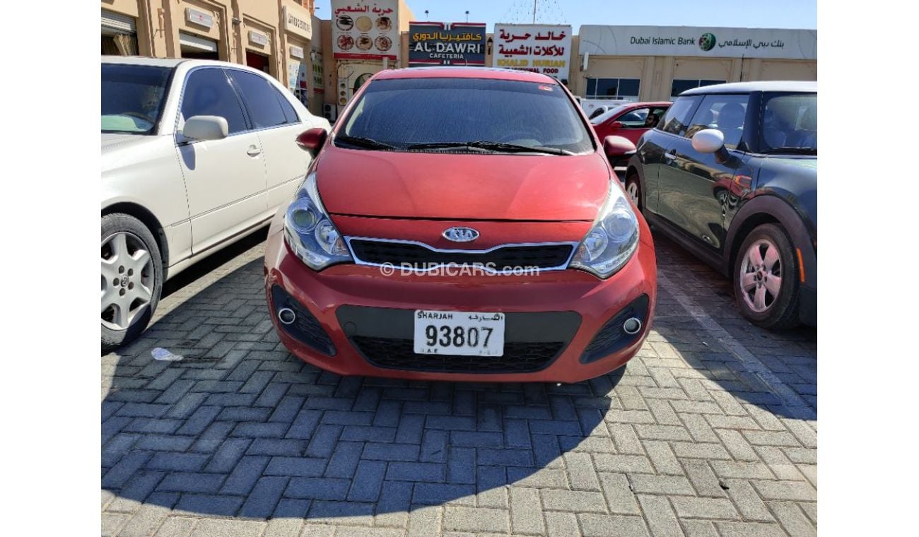 كيا ريو 2012 model Full options Gulf specs Leather interiors Sunroof