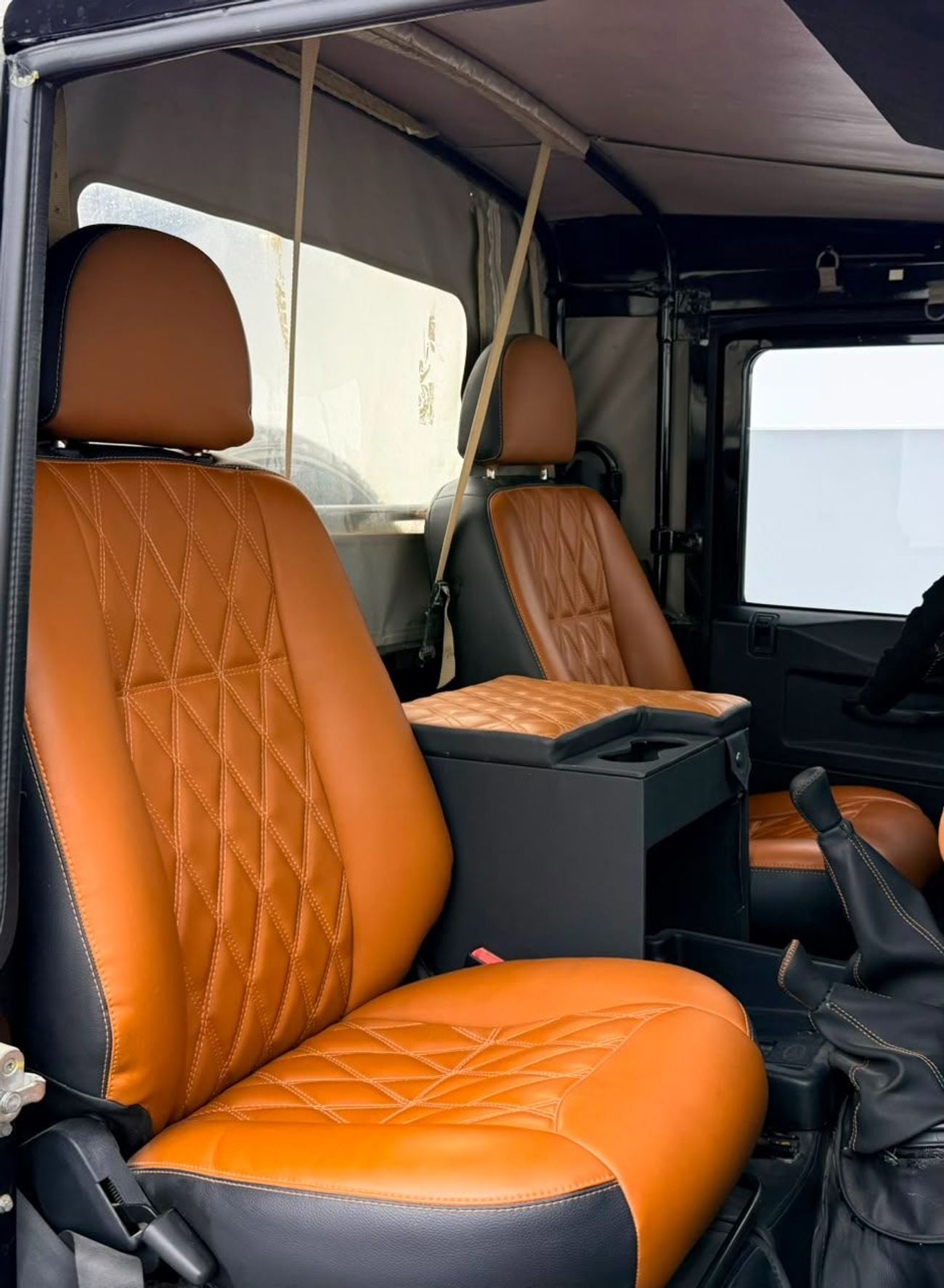لاند روفر ديفندر 90 2009 Land Rover Defender 90, Excellent Condition, GCC Specs.