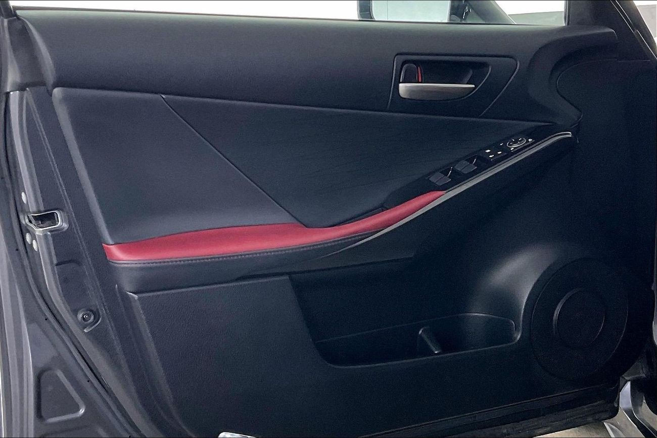 Lexus IS300 Premier | Guaranteed Warranty | 0 Down Payment