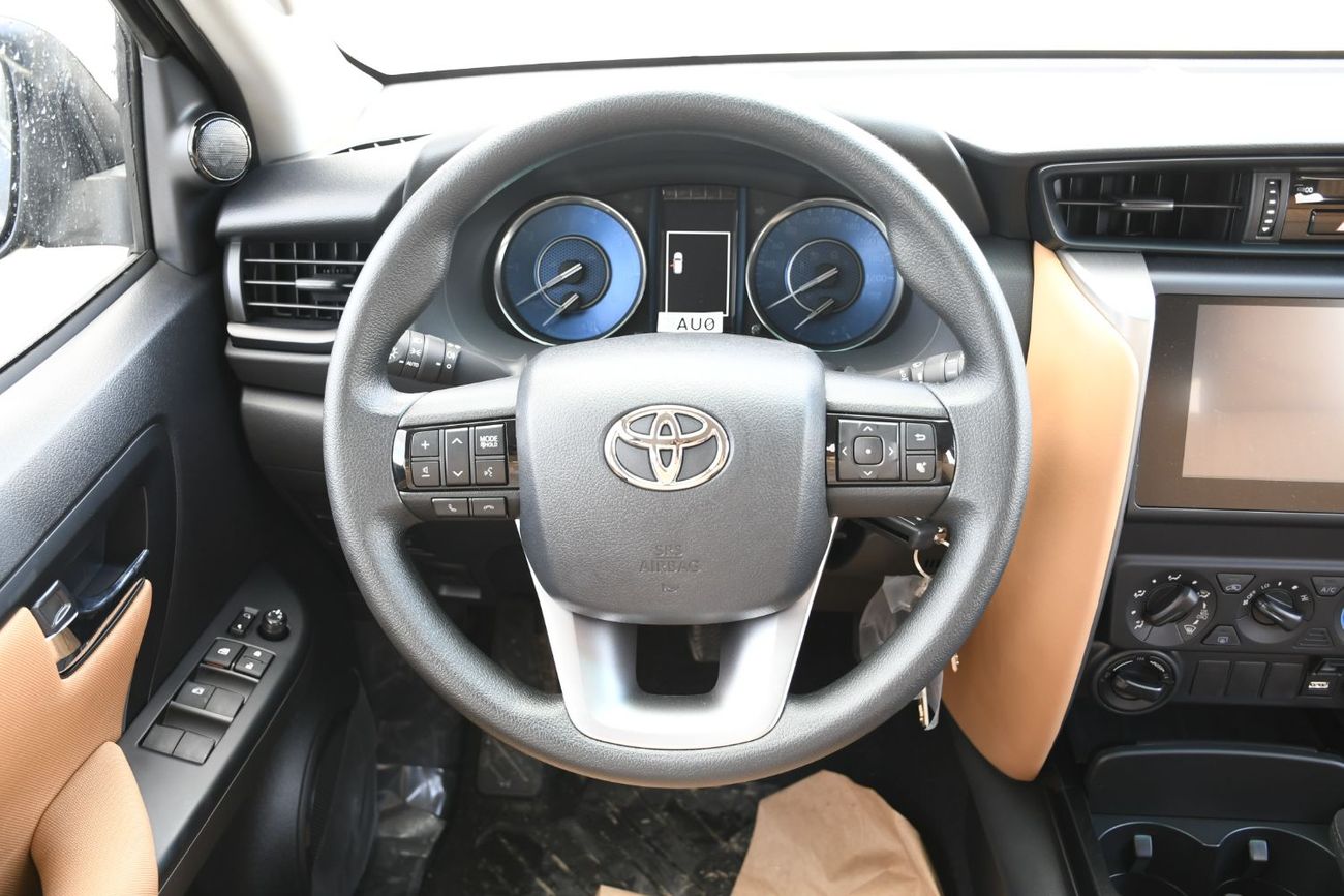 تويوتا فورتونر 2.4L  V4 Diesel Automatic 4x4WD (Ready Stock)