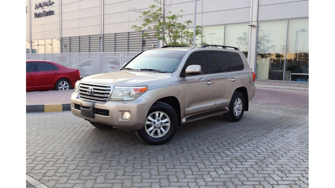 Toyota Land Cruiser GCC V8 GXR