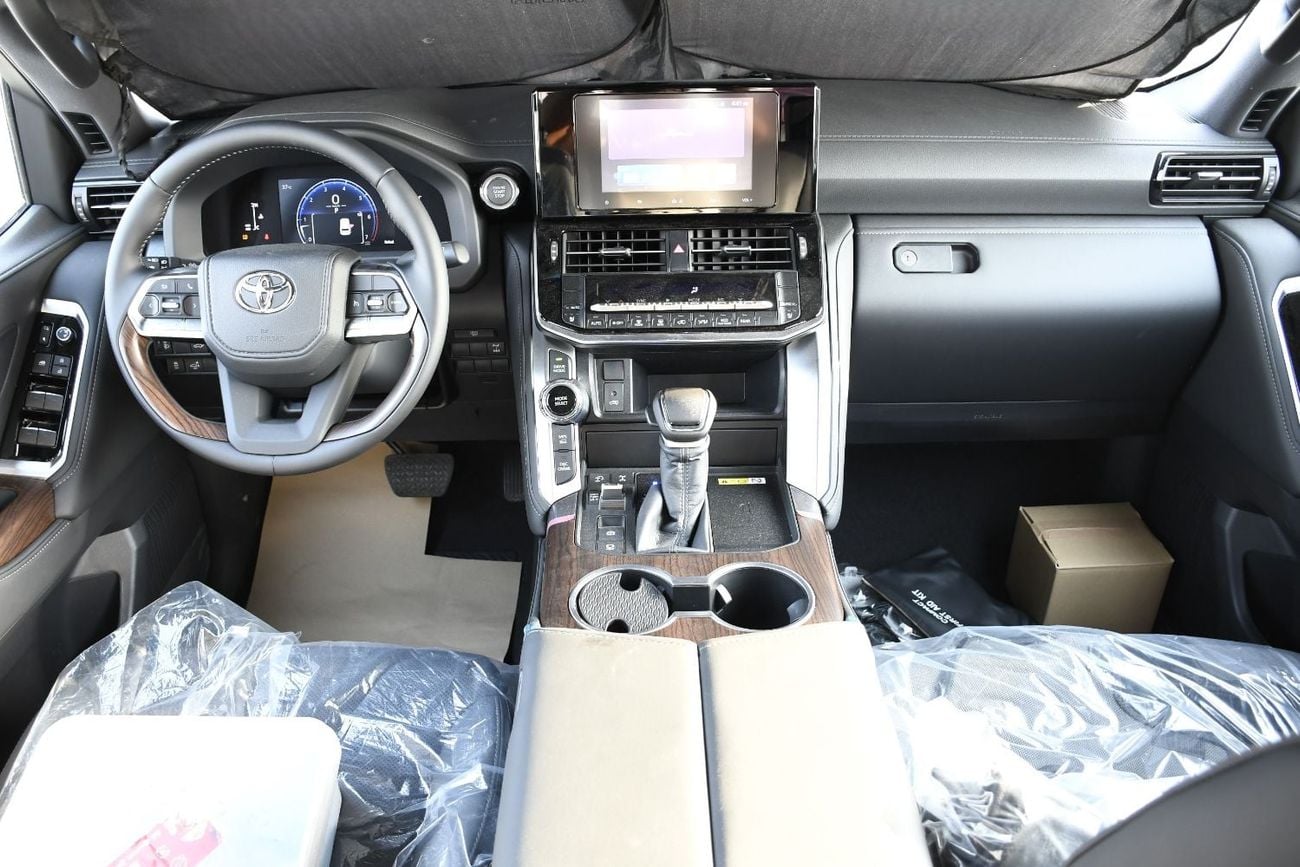 Toyota Land Cruiser GXR 3.5L Twin turbo Black inside Black