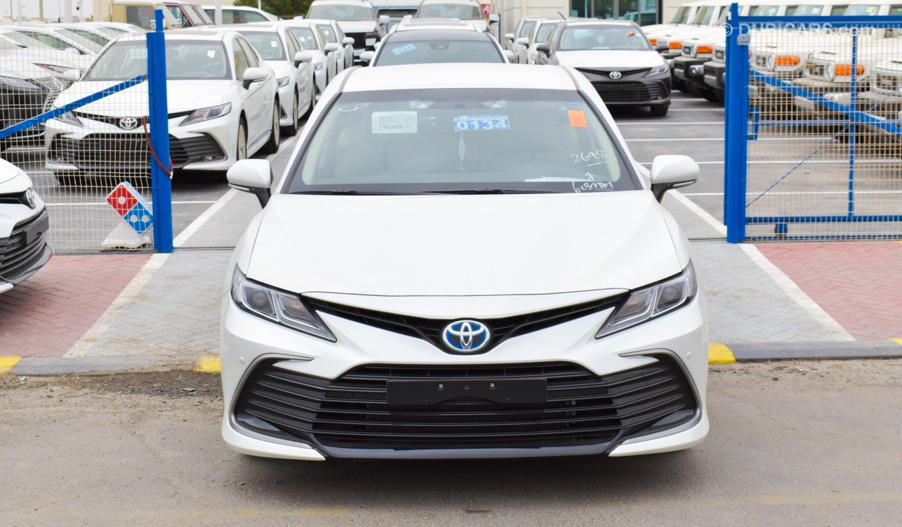 Toyota Camry LE Hybrid