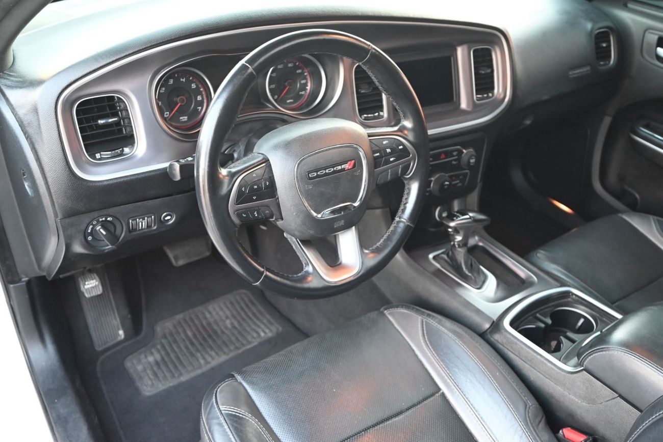 Dodge Charger 3.6L SXT Plus 0% DP - ENGINE || GEAR || CHASSIS GUARANTEE - DODGE CHARGER SXT - 2019 - 3.6TC V6 RWD 