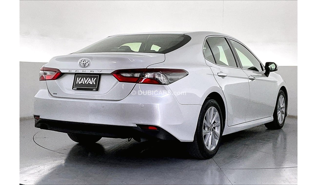 Toyota Camry SE | 1 year free warranty | 1.99% financing rate | Flood Free