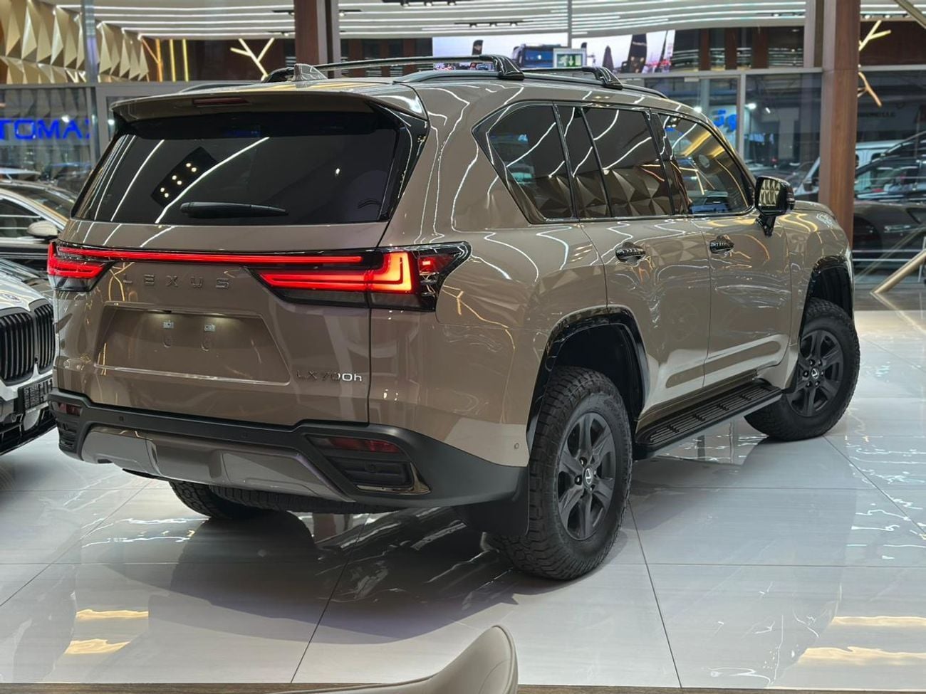 لكزس LX 700h Brand New LX700h Overtrail In Stock