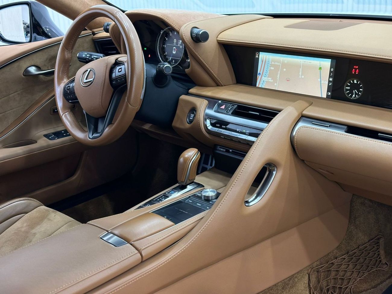 Lexus LC500 Carbon 2017 Lexus LC500 Coupe V8, Warranty, Full Lexus Service History, Low Kms, GCC