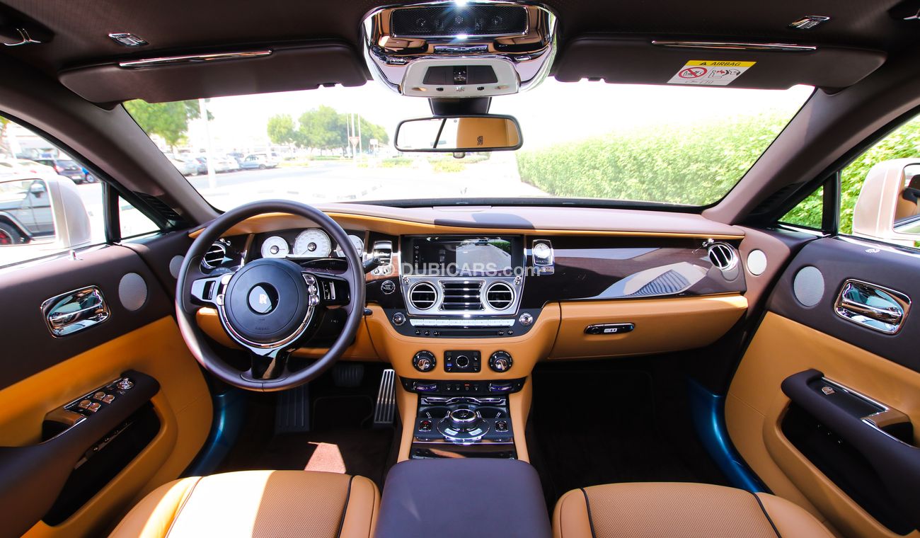 Rolls-Royce Wraith GCC Starlight 2019 (Two-tone colour)