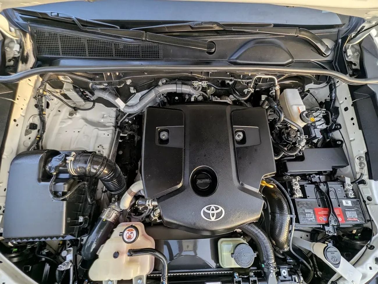 Toyota Hilux GL Diesel GCC Specs | 4x4 Pickup | Excellent Condition | Ready Work Adventure