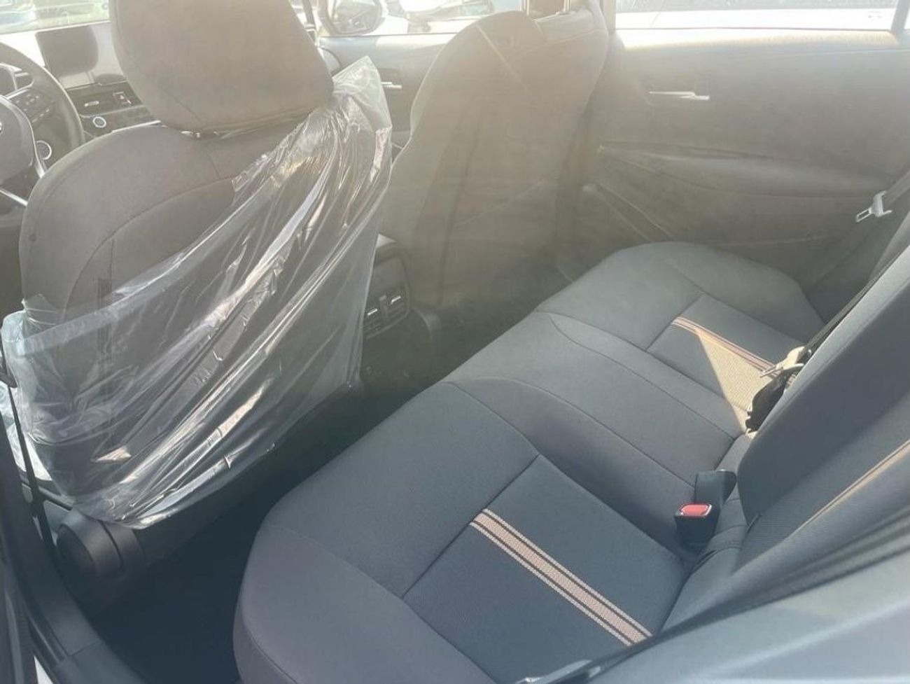 Toyota Corolla 1.8 L HYBRID LEVIN