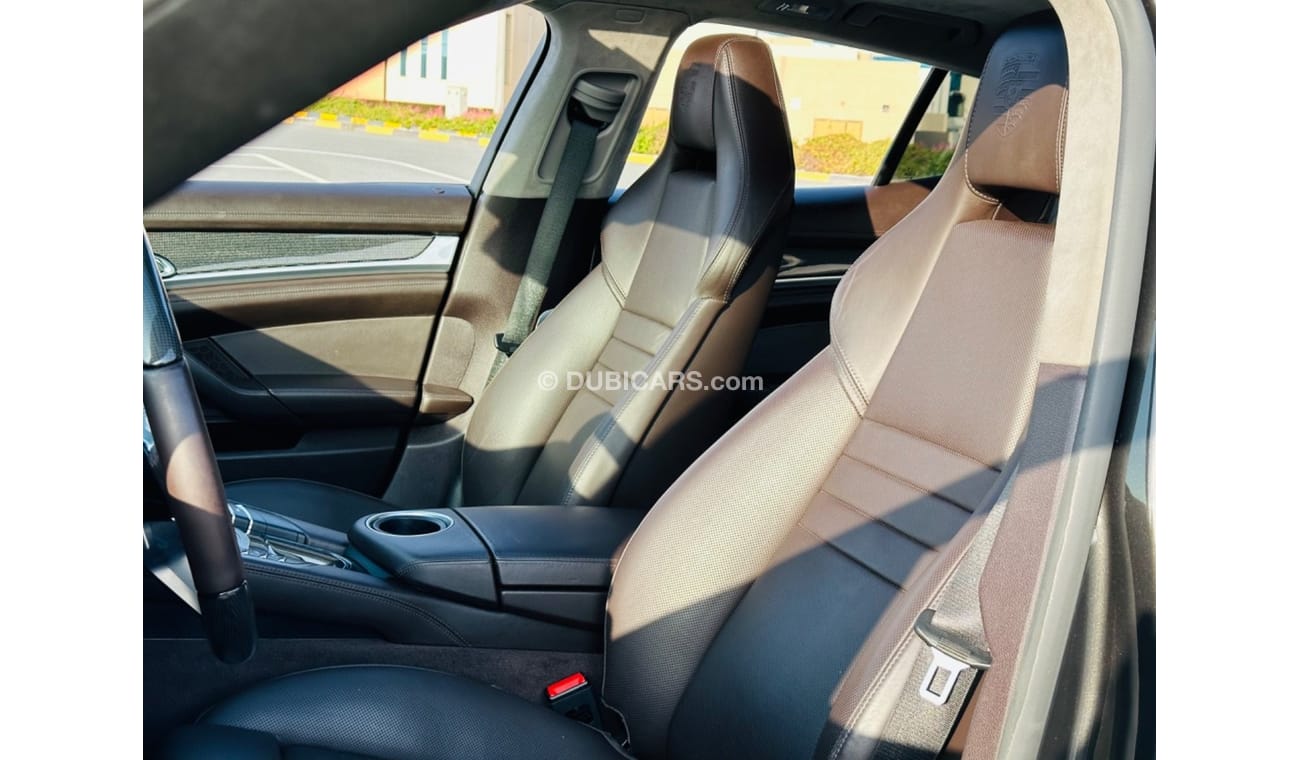 Porsche Panamera PORSCHE PANAMERA GTS MODEL 2016 FULL OPTION