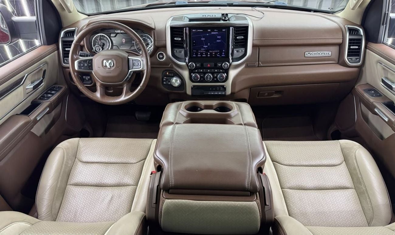 رام 1500 LARAMIE CREW 2020 RAM 1500 Laramie 5.7L HEMI V8 | 4x4 | GCC Ready | Luxury Pickup